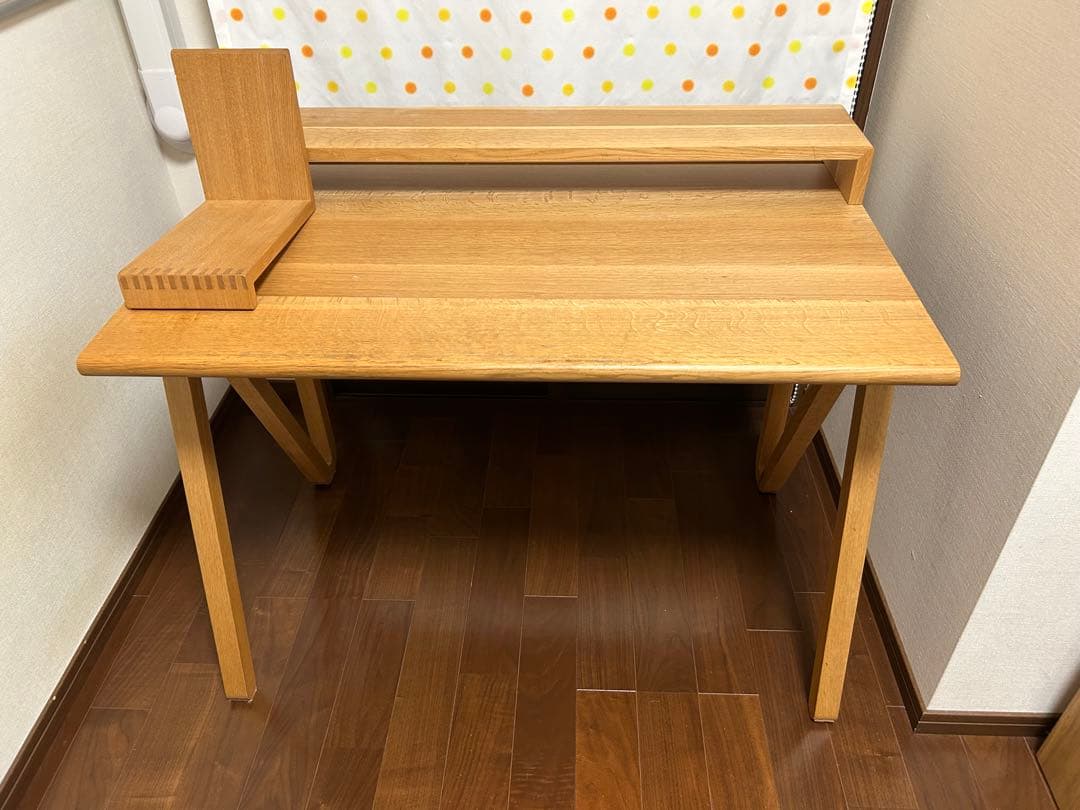 小泉　誠　さん　デザイン　TEKU-TAKE 机　無垢