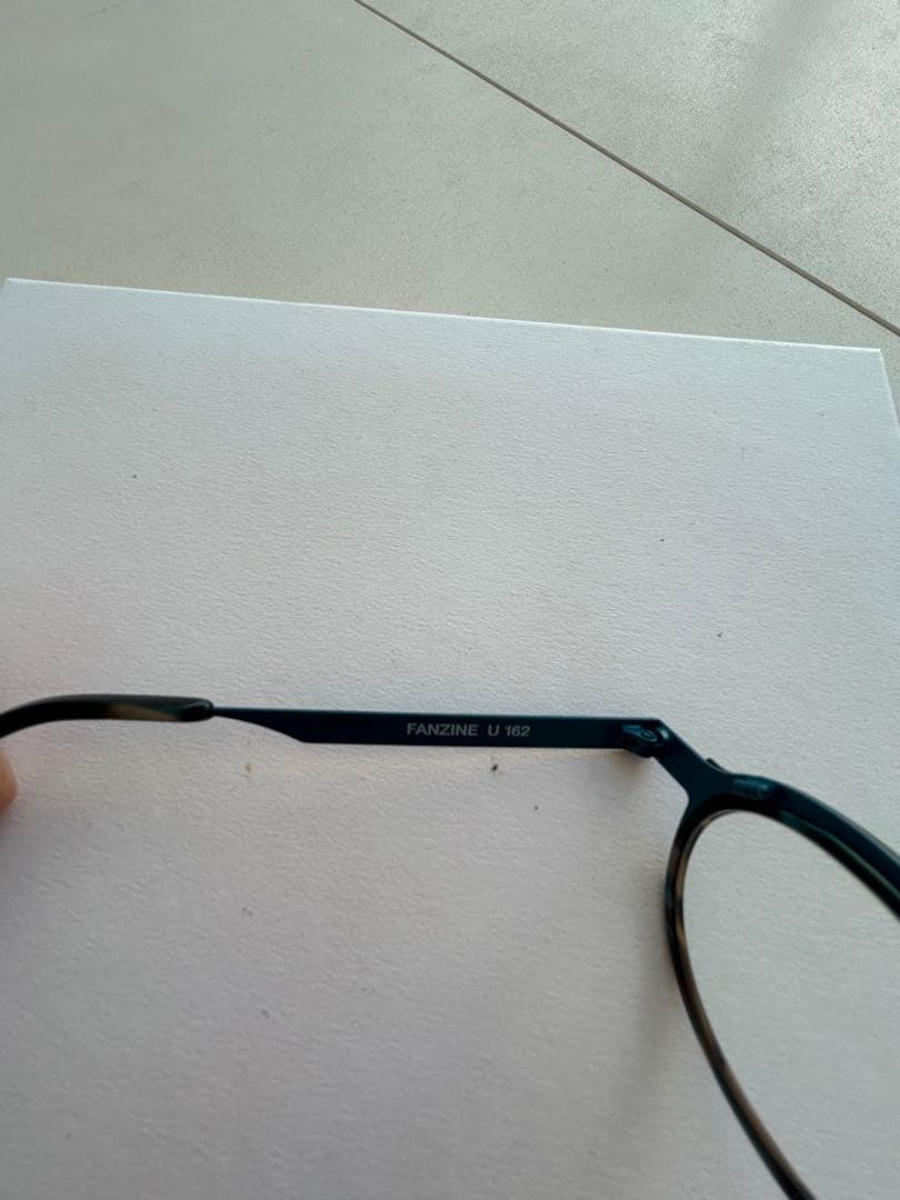 ANNE ET VALENTIN アンバレンタインメガネ