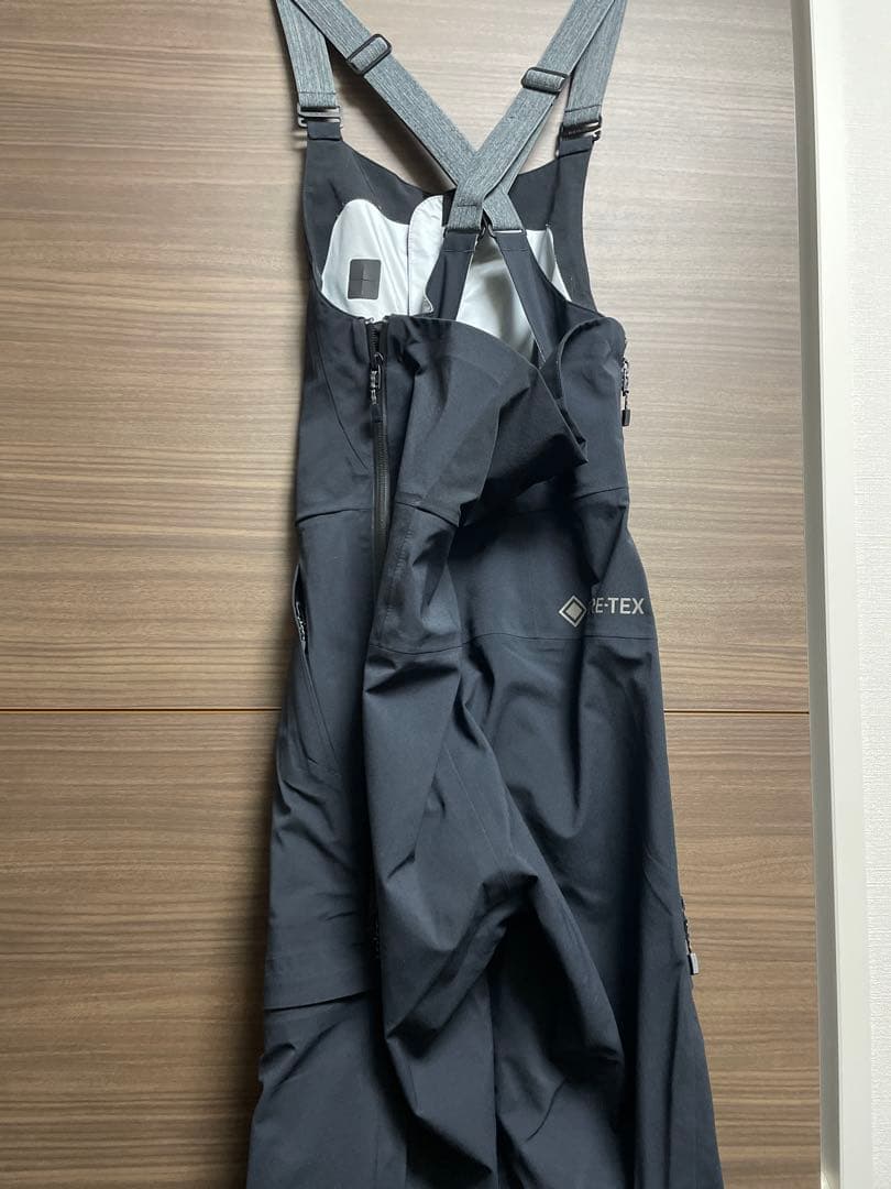 [ak] Burton スノーボードウェア 黒