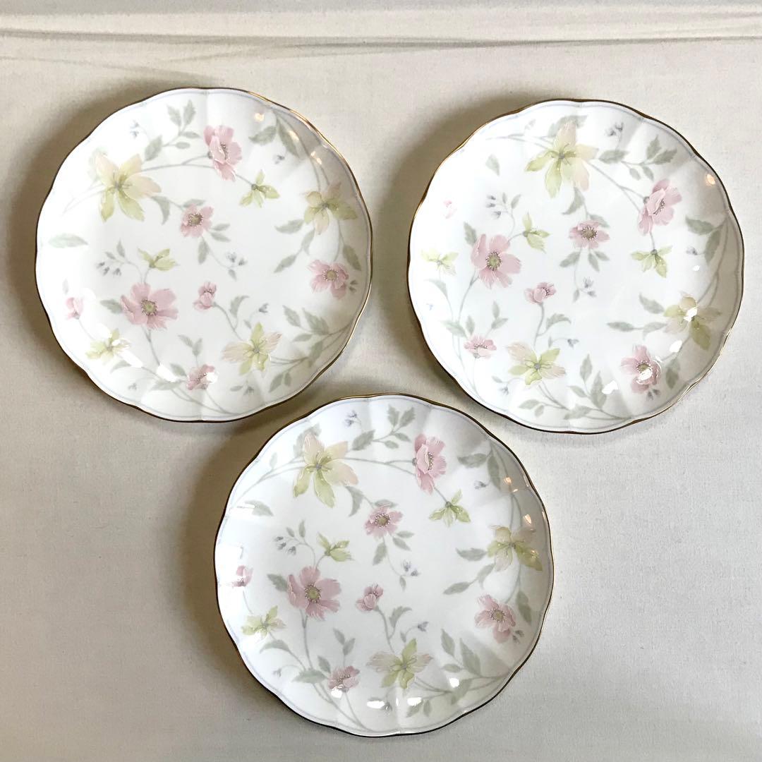 ナルミ ボーンチャイナ 皿 19㎝ 花柄 3枚 NARUMI BONECHINA - メルカリ