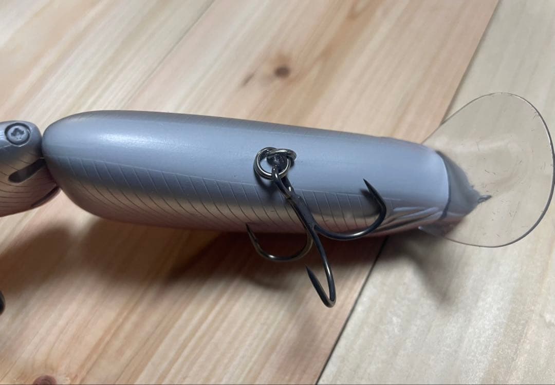 タイニークラッシュ　Low ビッグバスレッド　即完売　超レアカラー DRT