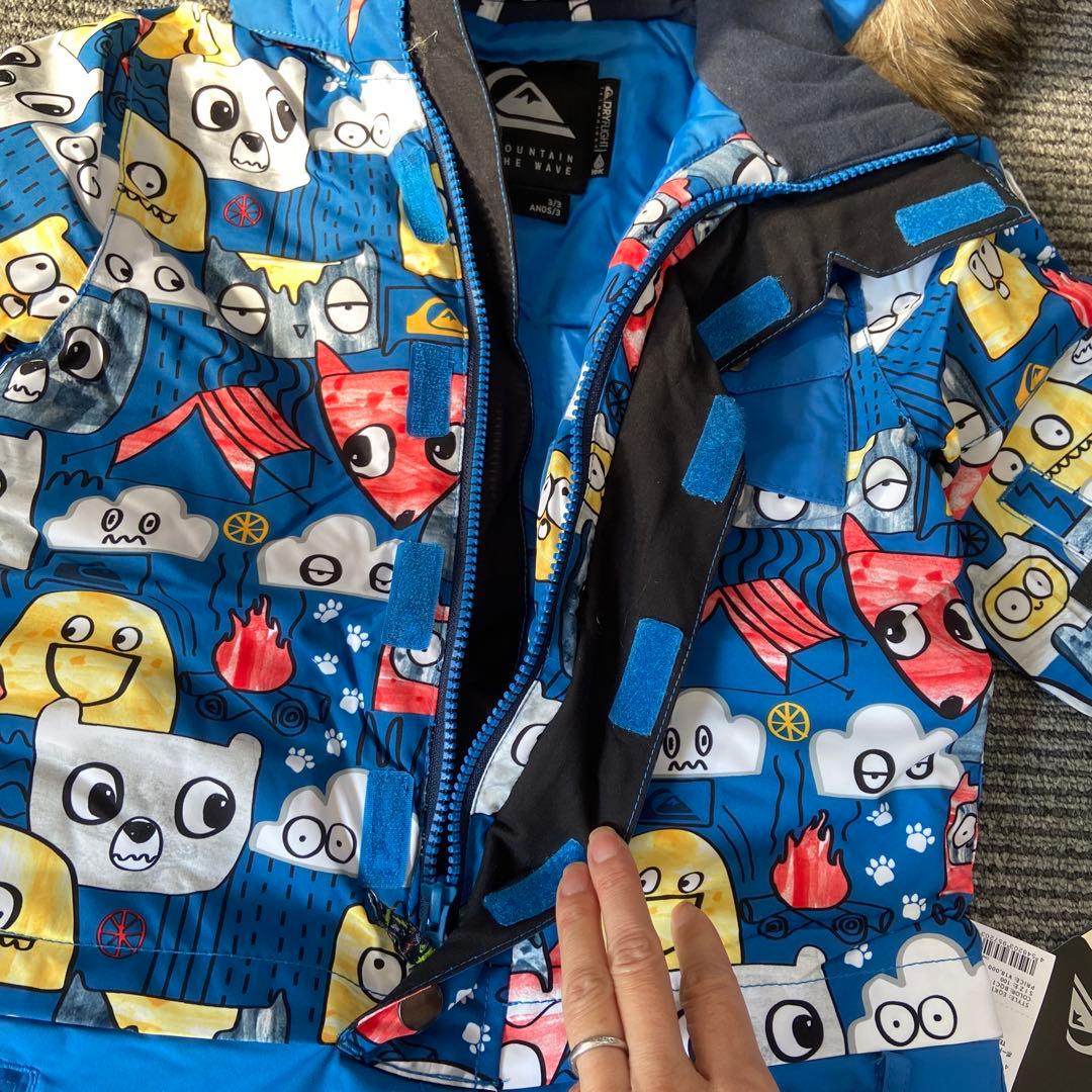 新品・未使用⭐️クイックシルバー　キッズ スノボウェア　スキーウェア 110cm