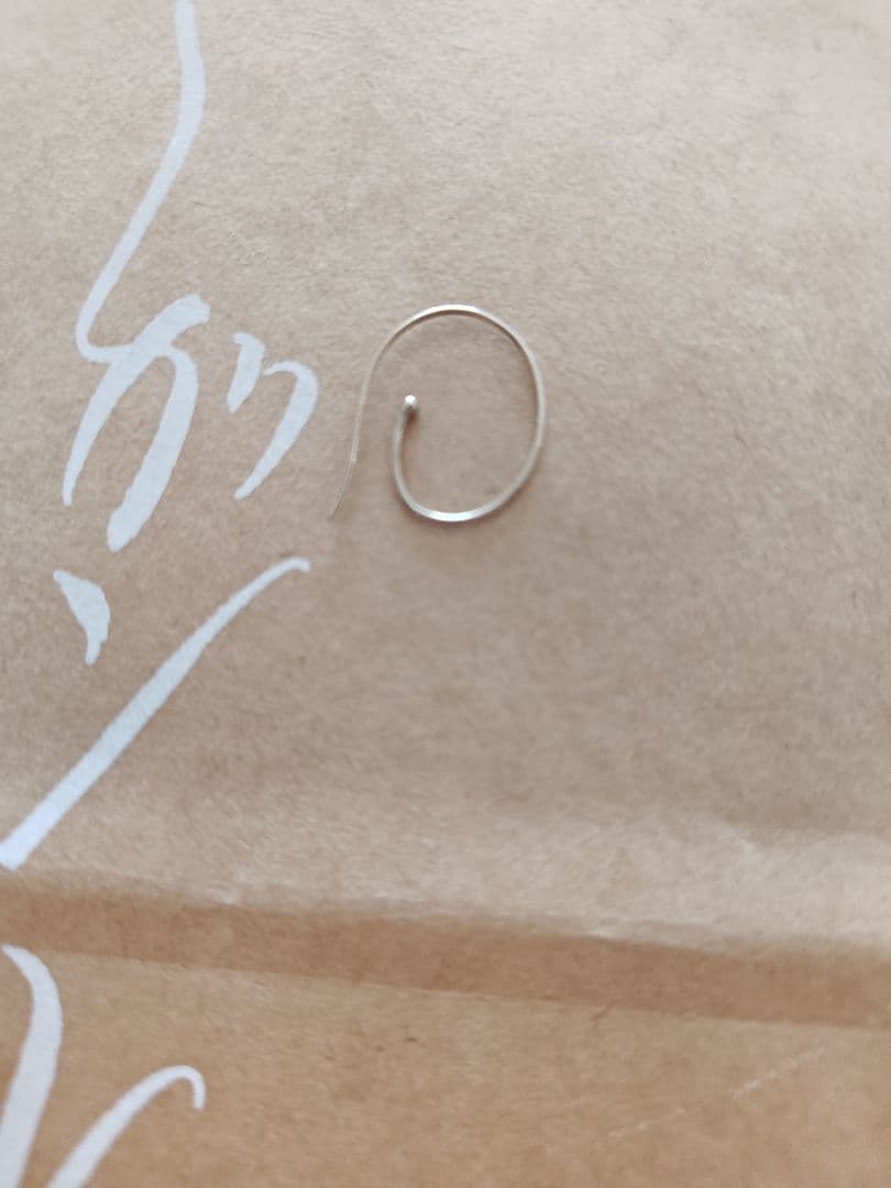 ヨーガンレール 　ホワイトゴールド　ピアス フック　片耳　ババグーリ