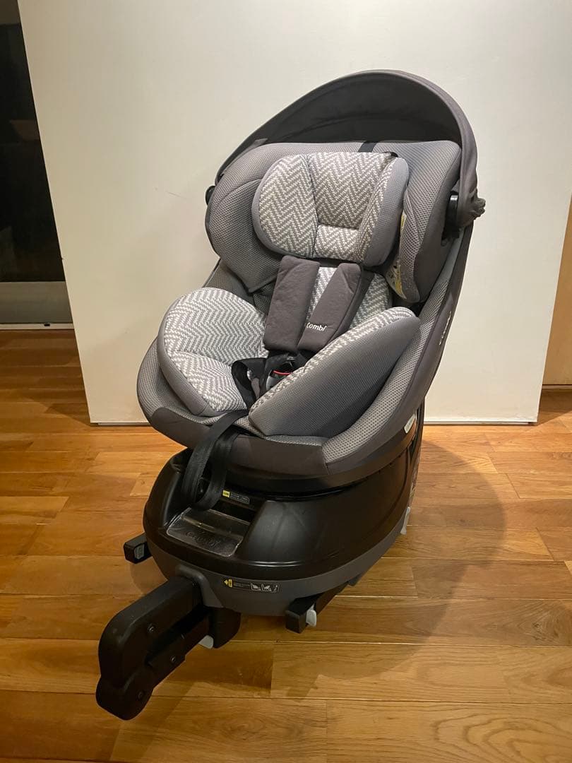 combi コンビ チャイルドシート クルムーヴ ISOFIX cg-uig