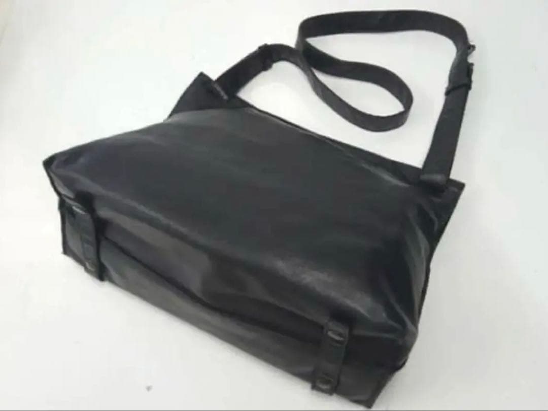 ヴィンテージ☆ボッテガベネタ☆イントレチャート☆メンズ＊メッセンジャー！