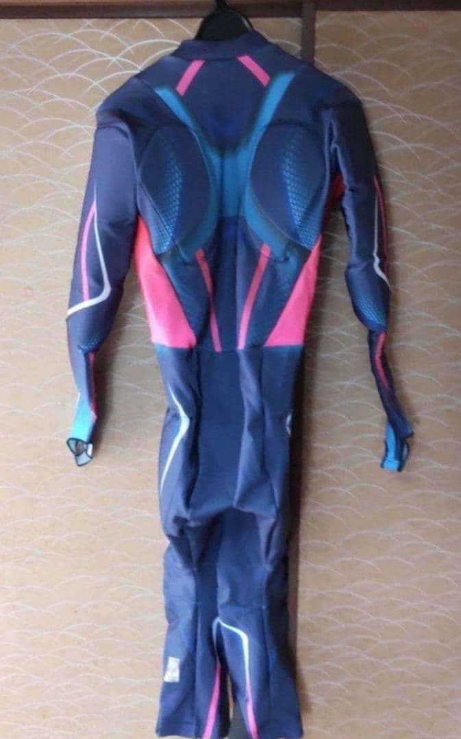 ウェスト他大きい 新品タグ付き PHENIX FIS対応ワンピース