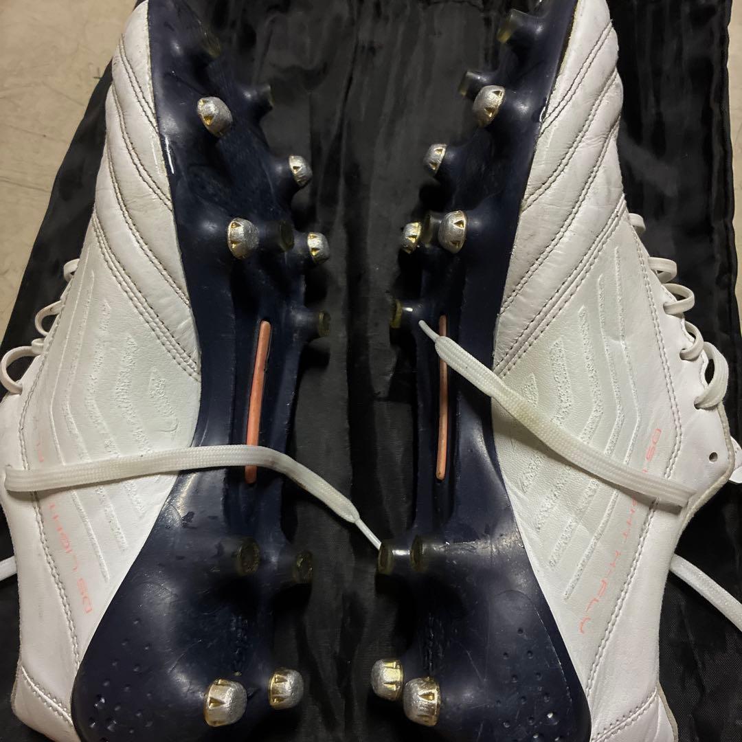 【本人着用！】坪井慶介選手サイン入りスパイク