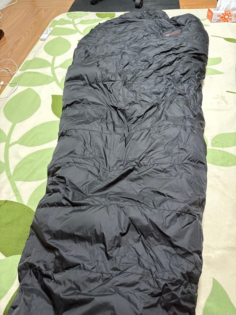 NANGA 750 DX オールブラック シュラフ