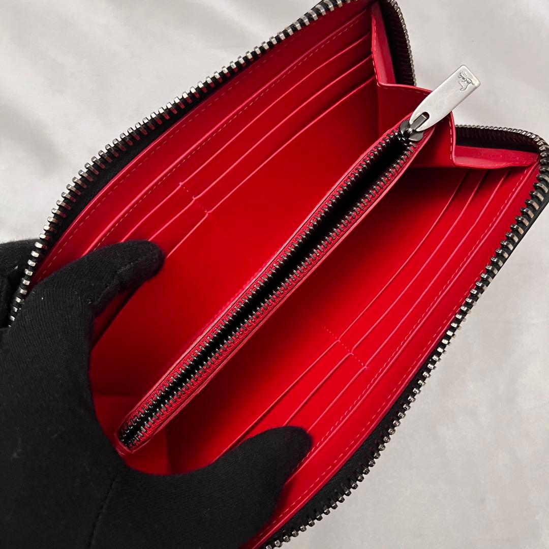 ◇極美品◇ルブタン　パネトーネ　スタッズ長財布　ラウンドジップ　オールブラック