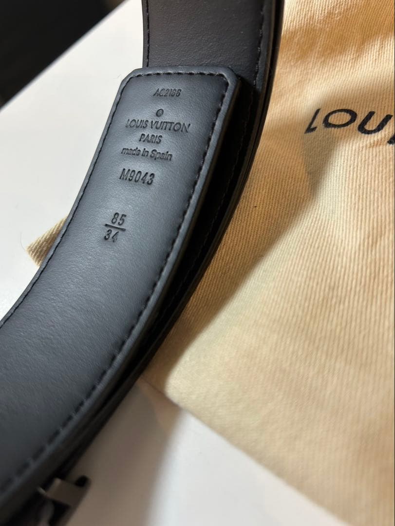 美品✨　ルイヴィトン サンチュール モノグラム　ブラック　LVイニシャル　ベルト