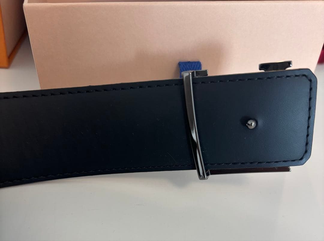 美品✨　ルイヴィトン サンチュール モノグラム　ブラック　LVイニシャル　ベルト