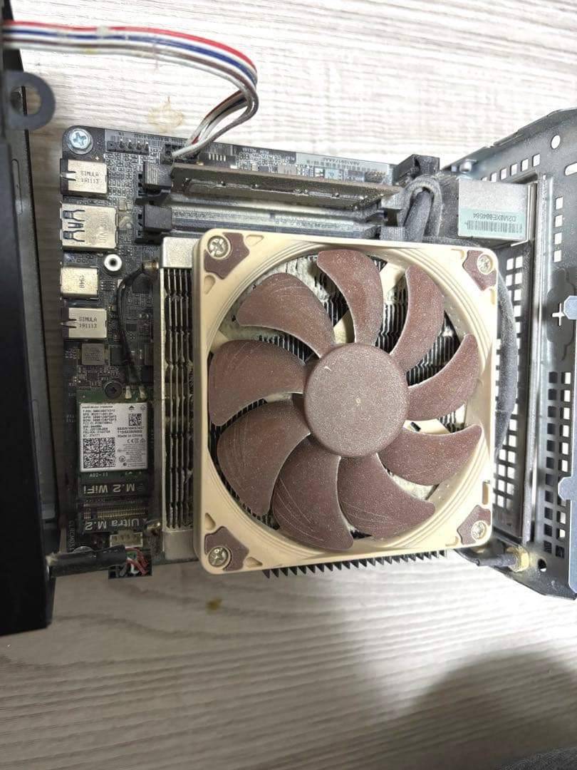 ジャンクDeskMini A300 Ryzen 5 NoctuaファンSSDなし | 激安通販のイー