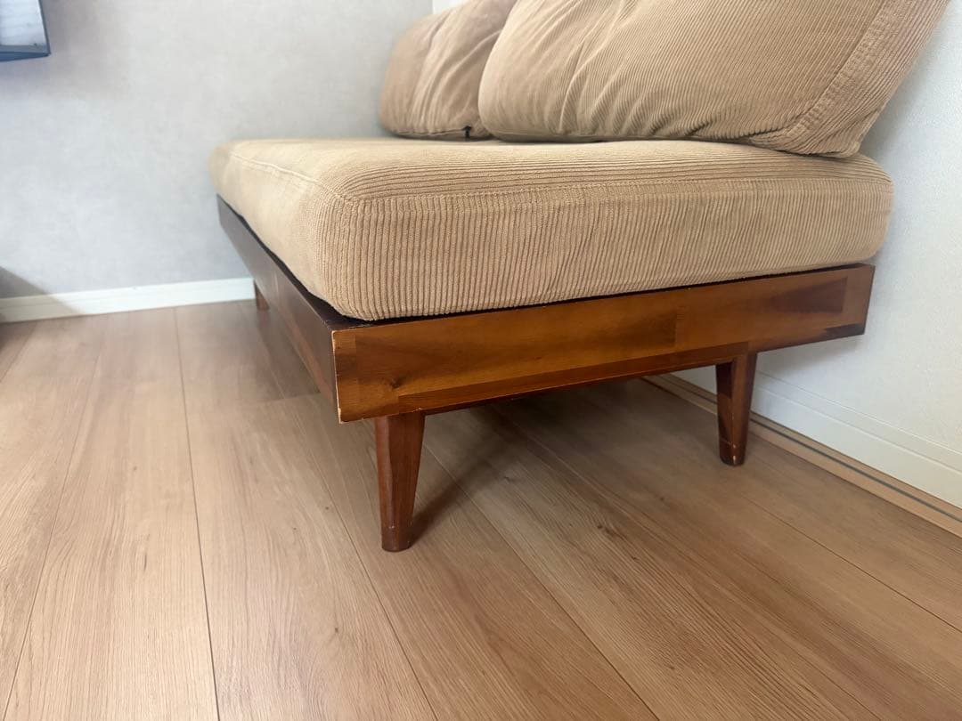 【世田谷受取】140サイズunico ソファSWELLA(スウェラ)