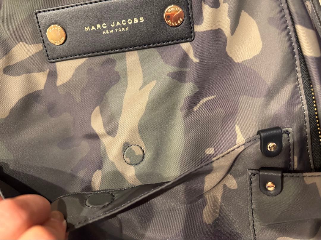 マークジェイコブス　リュック