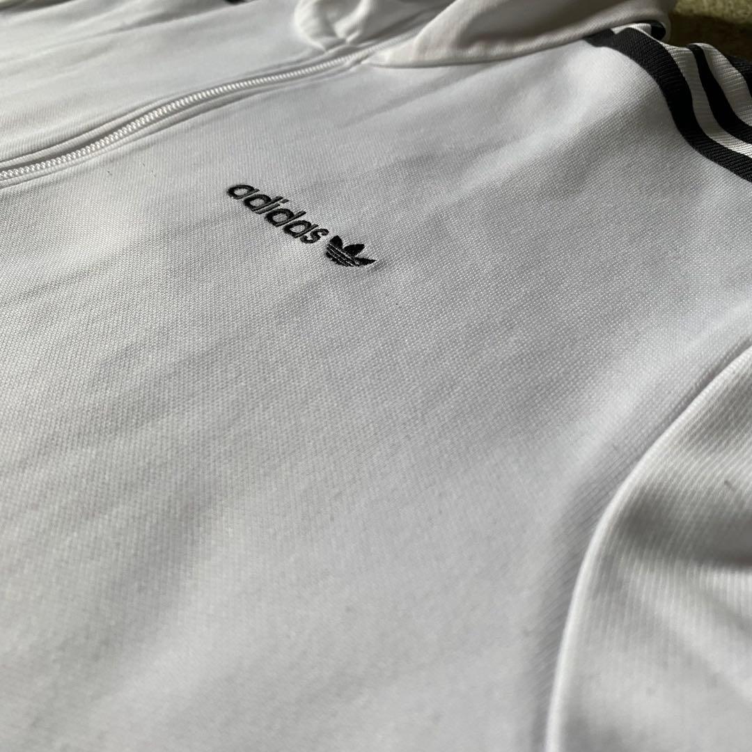 アディダス 白黒 ビンテージ トラックジャケット ジャージ 古着 メンズMサイズ
