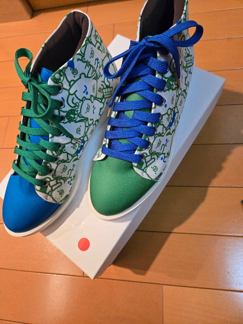 め*る様 希少　ファミッペ　スニーカー　ファミリーマート