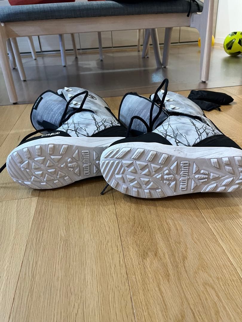 thirtytwo スノーボード ブーツ LASHED US7.5 24.5