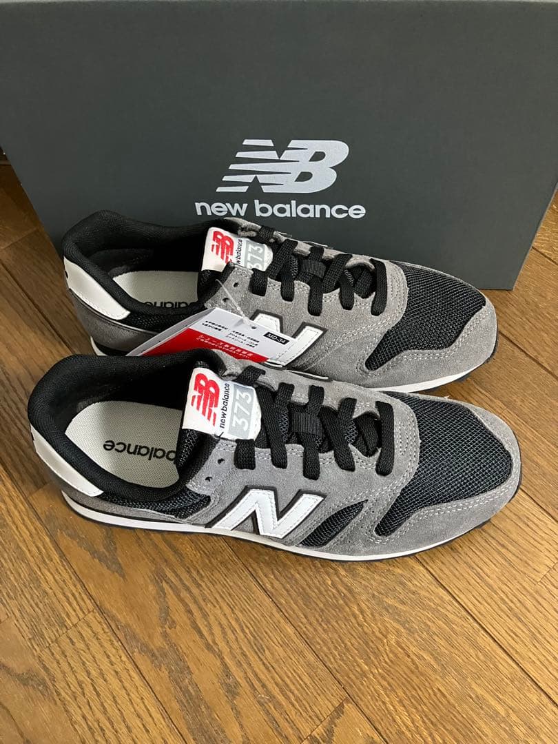 23.5cm ニューバランスML373グレー&ブラックカラー
