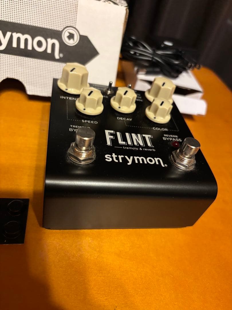 【美品】strymon FLINT トレモロ & リバーブ
