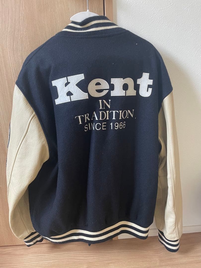 Kent スタジャン ネイビー/アイボリー