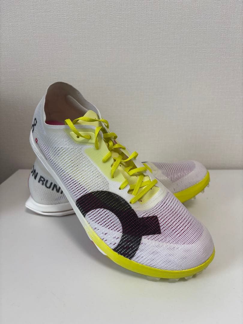 on シティウス スパイク 27.0cm