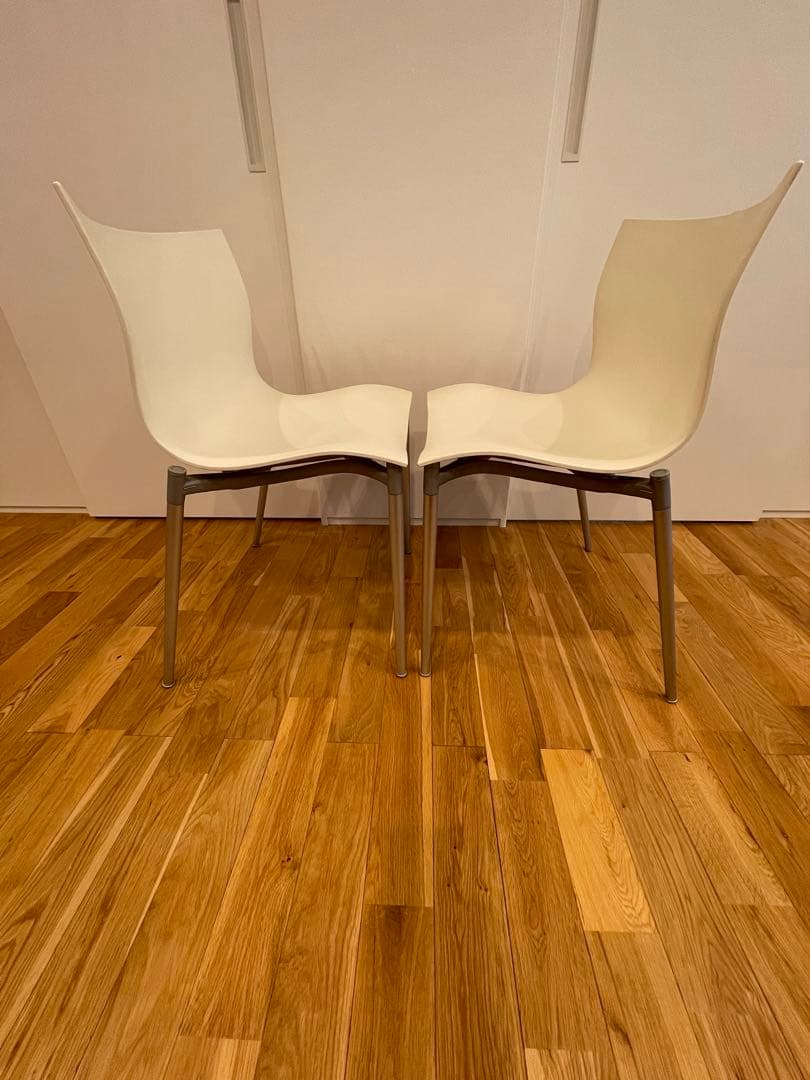 ドリアデ・アレフ カメレオン デザイン:フィリップ・スタルク 2脚セット