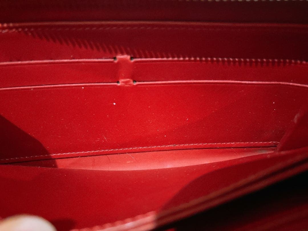 【美品】ルイヴィトン ヴェルニ ジッピーウォレット 長財布 ボルドー 赤 黒