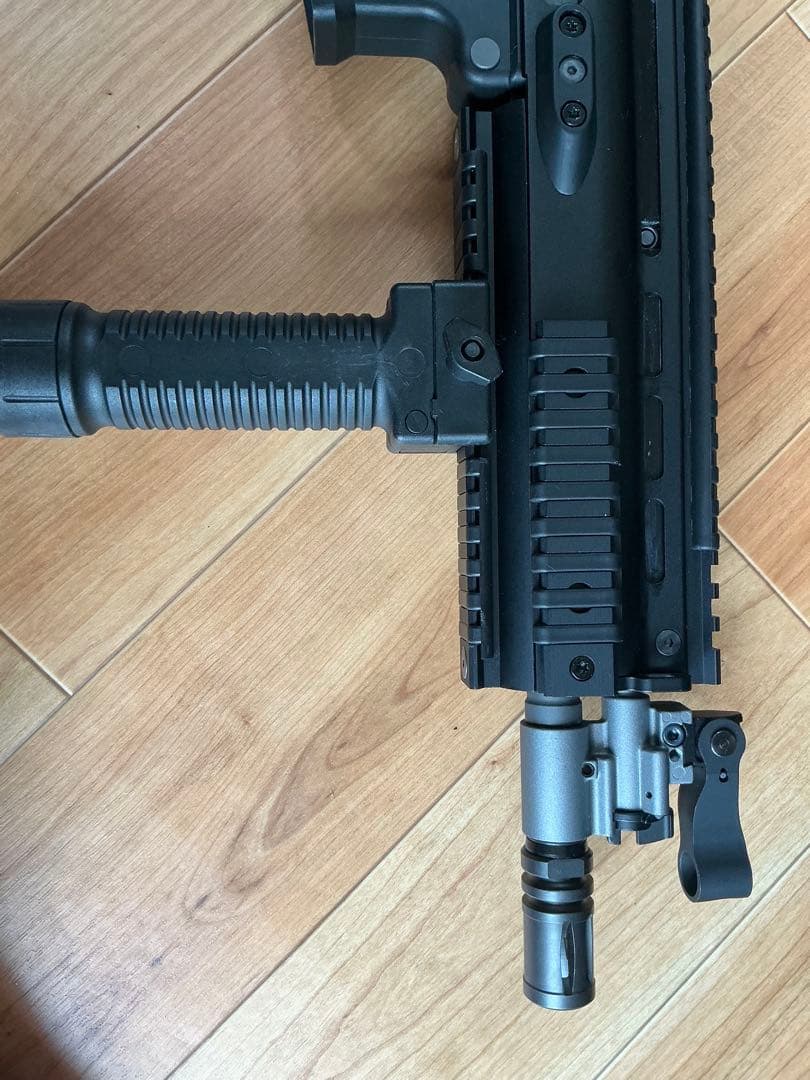 東京マルイ　SCAR-L