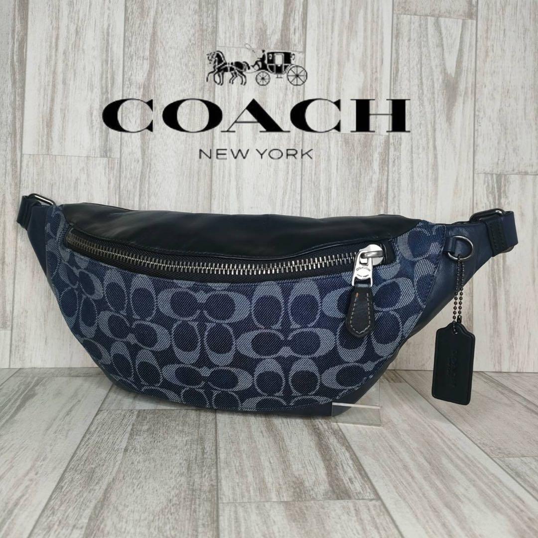 50 COACH コーチ シグネチャー ボディーバッグ