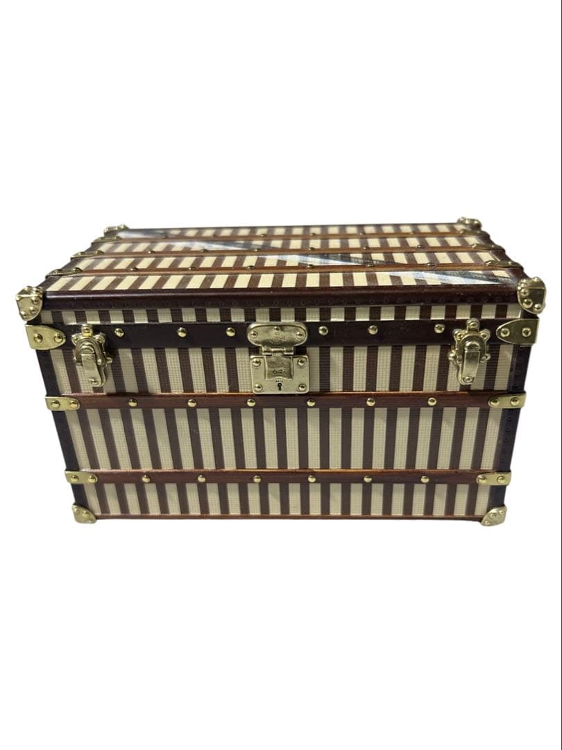 LOUIS VUITTONトランク型小物入れ ペーパーウエイト ノベルティ - メルカリ