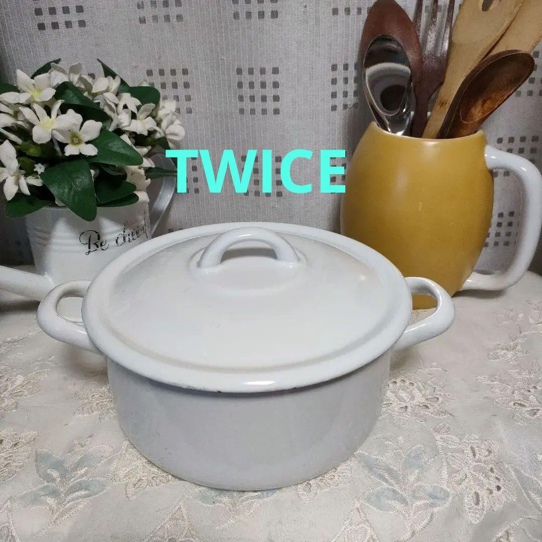 アメリカンカントリー TWICEヴィンテージ ホーロー鍋 - メルカリ