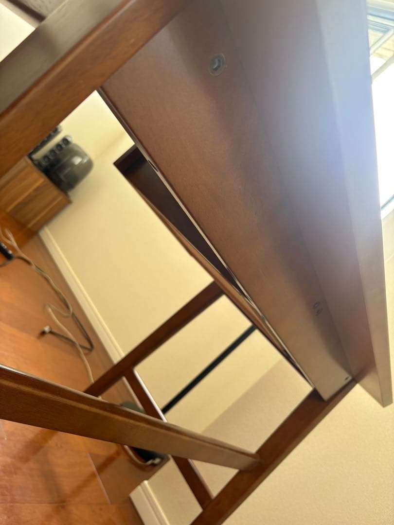 き*ど様 【格安出品中】カリモク60 デスク／送料込み