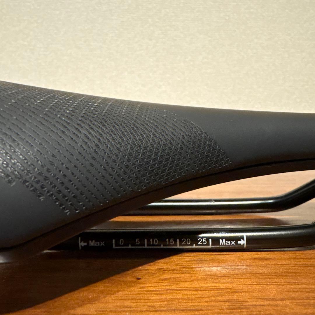 prologo サドル DIMENSION AGX TIROX 新車外し