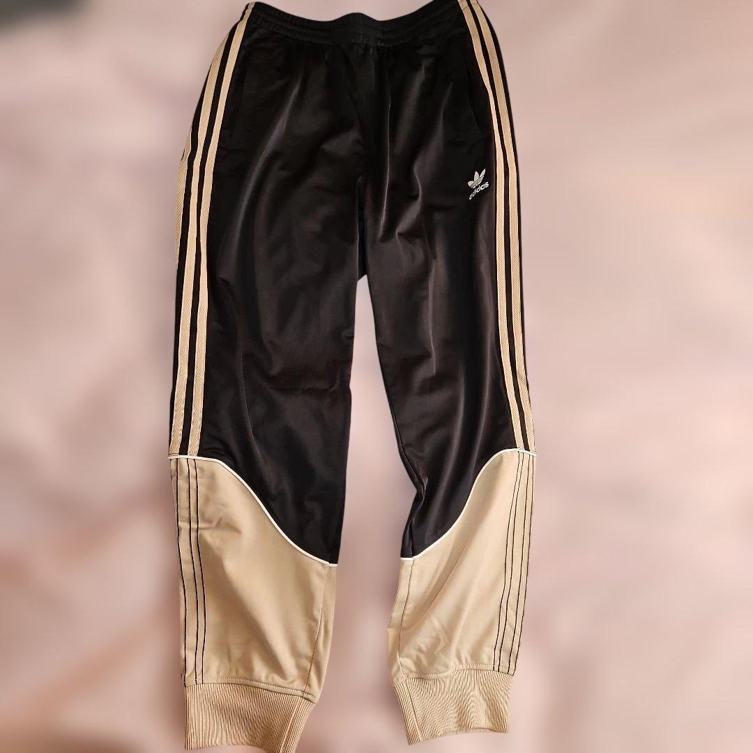 アディダス　adidas　セットアップ　ジャージ　上下　　ユニセックス　Mサイズ