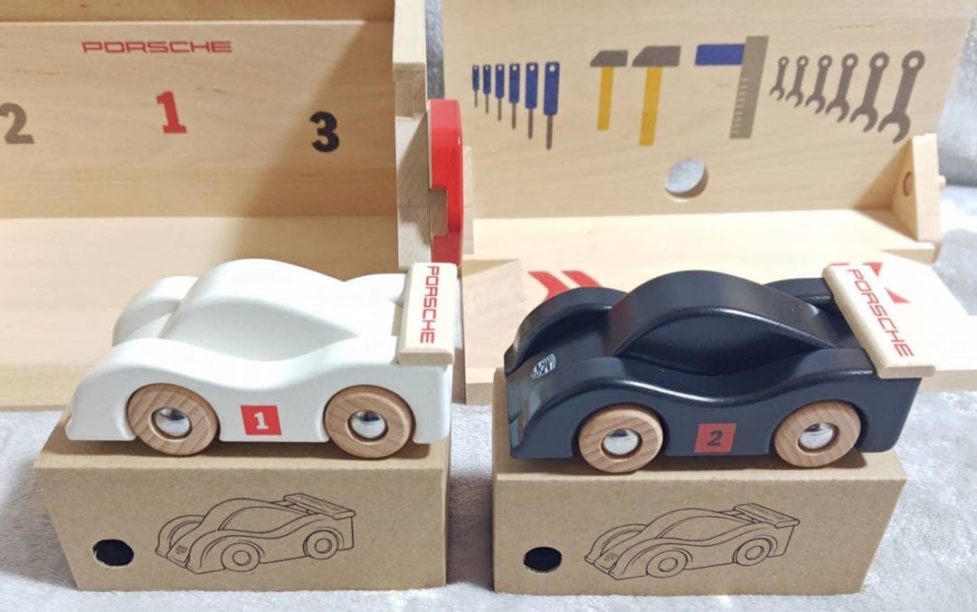 ポルシェ バヨ社 レーストラック スターターセット 木製おもちゃ 知育玩具
