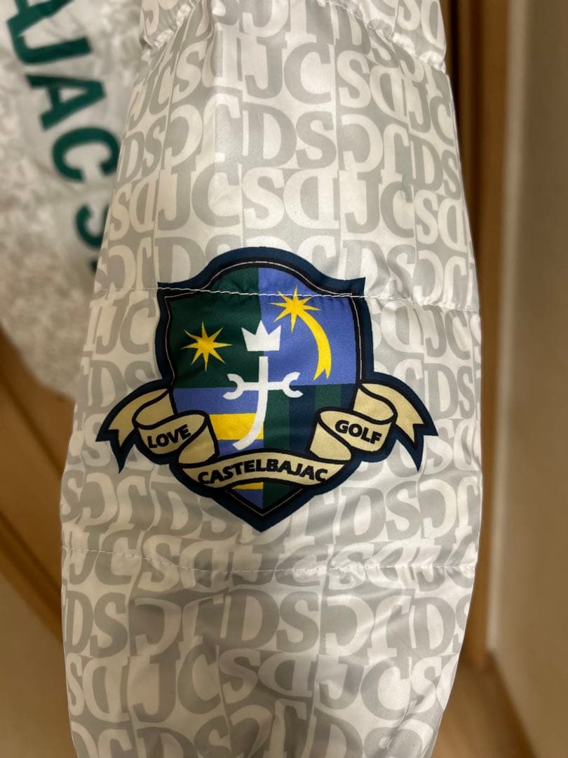 カステルパジャック　《新品未使用》ウルトラダウンジャケット　ホ