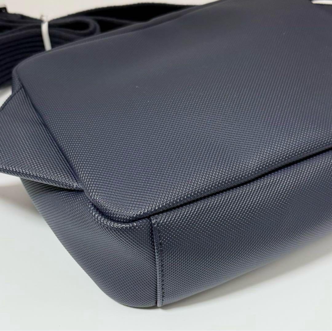 美品☆ラコステ☆ボディバッグ　ウエストポーチ　ショルダー　ネイビー　カメラバッグ