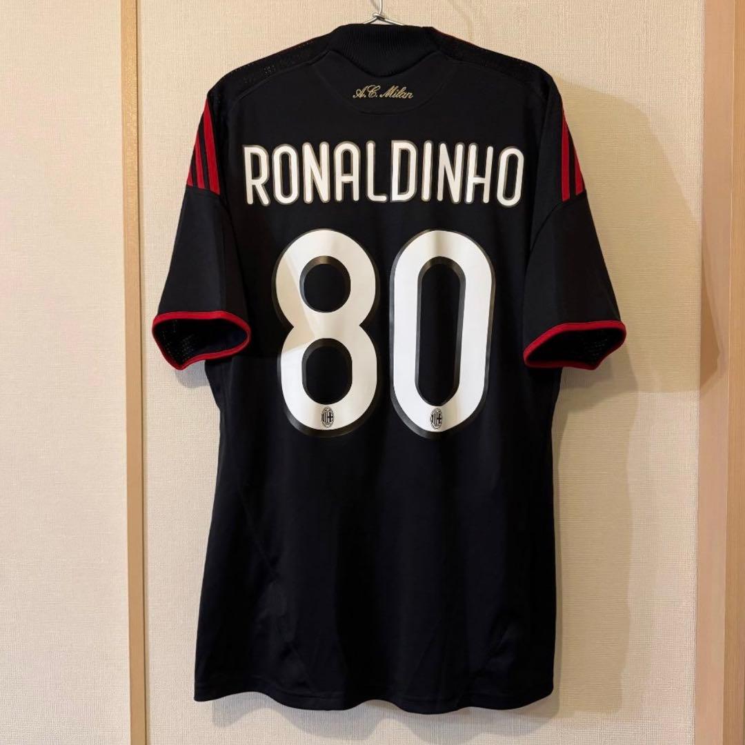 【ほぼ新品】ロナウジーニョ 09/10 ACミラン ユニフォーム 3rd