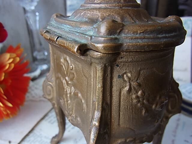 フランス ヴィンテージ 装飾ジュエリーボックス ブロンズ製の通販はau