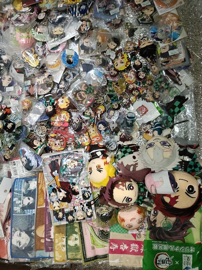 ジャンク品】鬼滅の刃 グッズ 300個前後