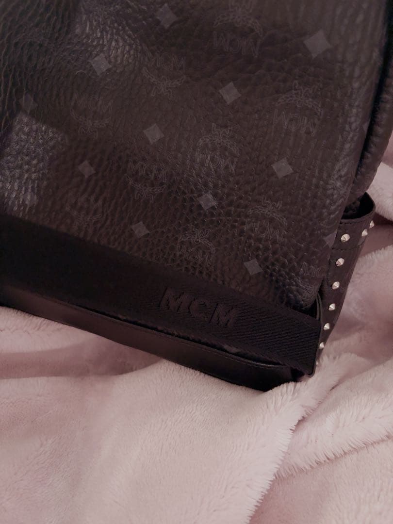 ♥MCM スタッズ付き 黒♥