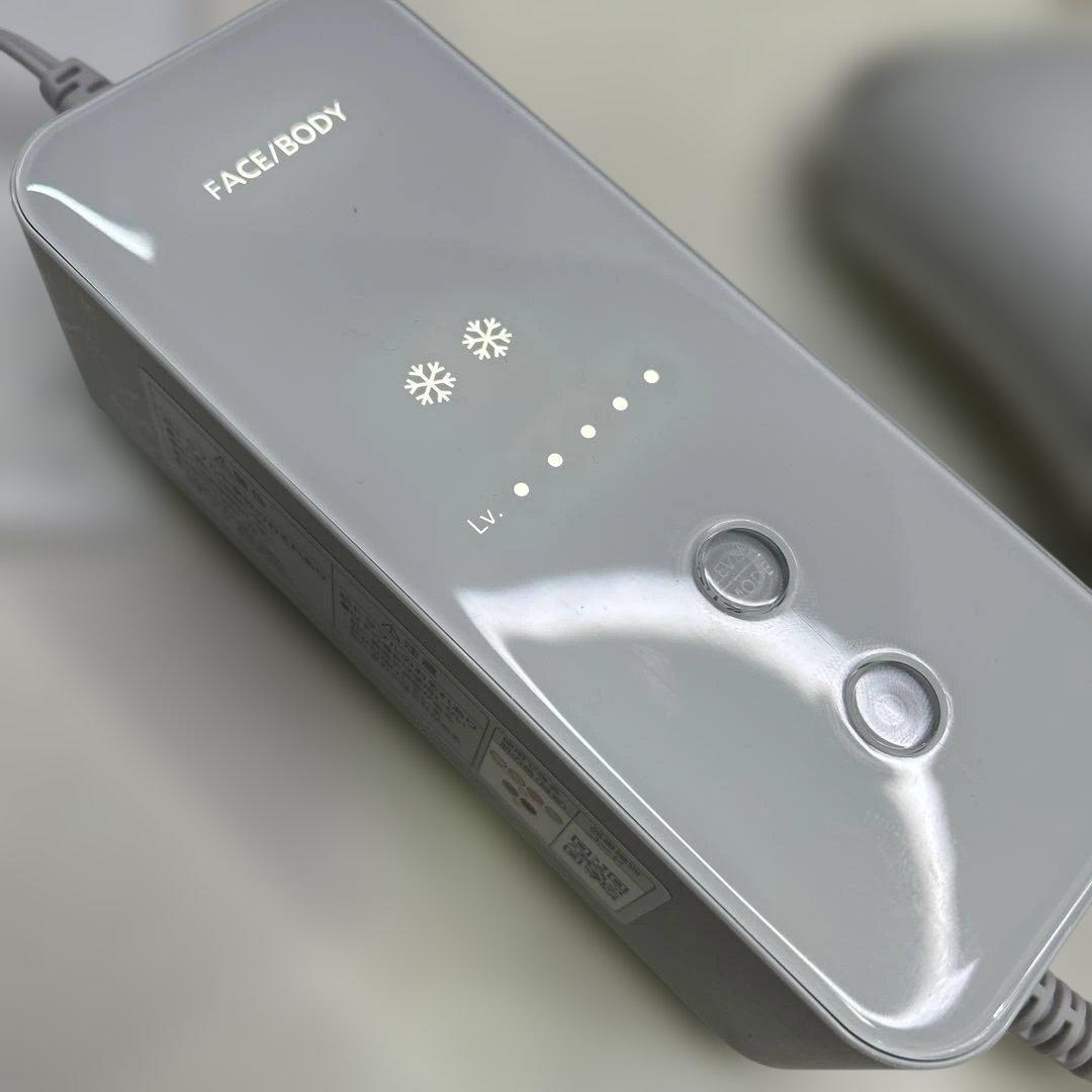 6782【美品】Panasonic 脱毛器 スムースエピ ES-WG0A-H