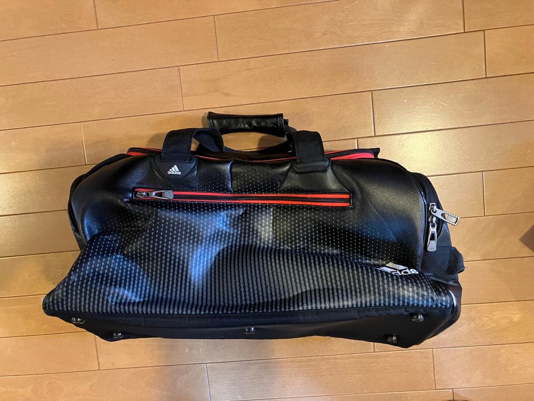 アディダス4分割キャディーバックスタンド式 計5点　2点追加しました。