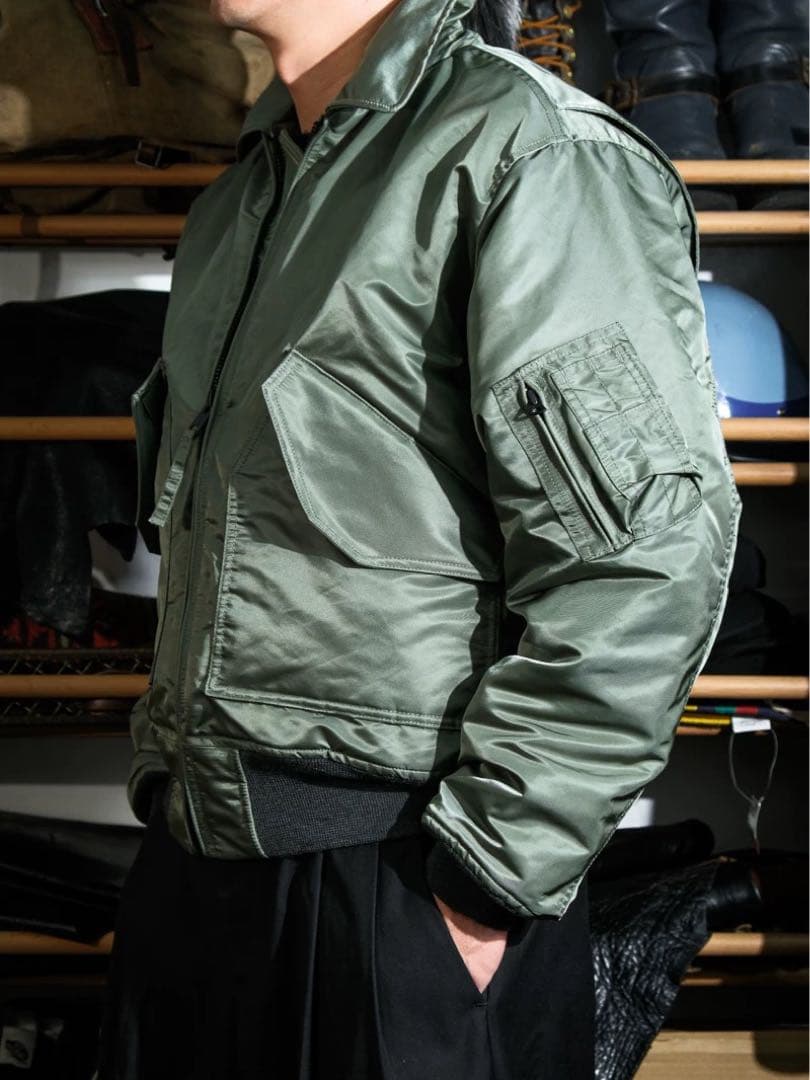 CWU-45Pフライトジャケット セージグリーン メンズ