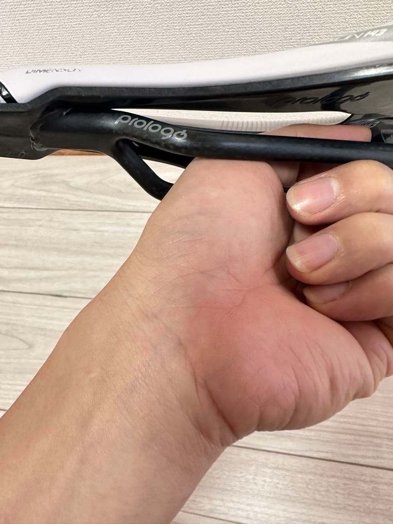 Prologo Dimension Carbon サドル 143mm