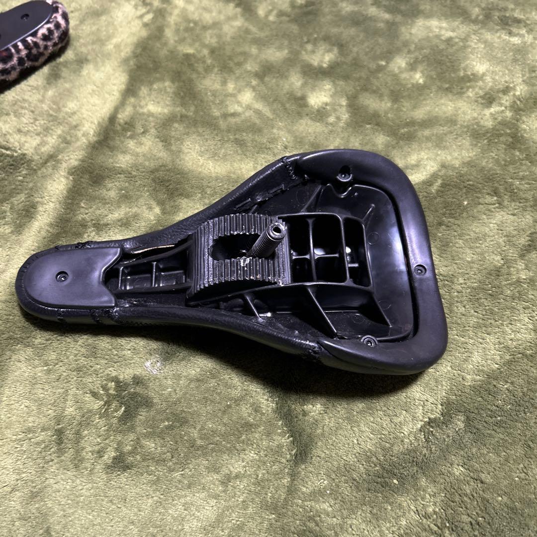 BONE DETH スパイダーサドル　シートポストセット　BMX