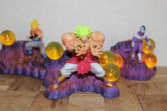 ドラゴンボール劇場版ジオラマフィギュア ゴジータ、ブロリー、クウラ