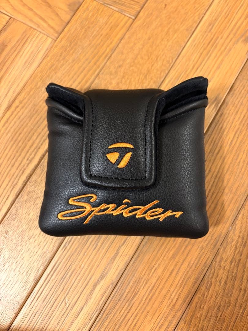 SPIDERTOURX ブラック パター クランクネック