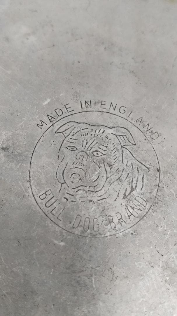 ホットンブルドッグ ビリー缶