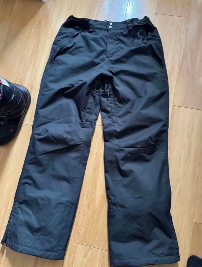 Oakley スノーボードパンツ 黒